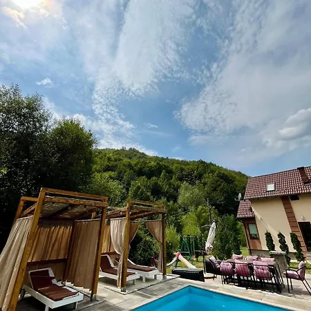 Zeleni Svet 2 Crni Vrh