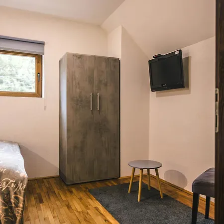 Zeleni Svet 2 * Crni Vrh