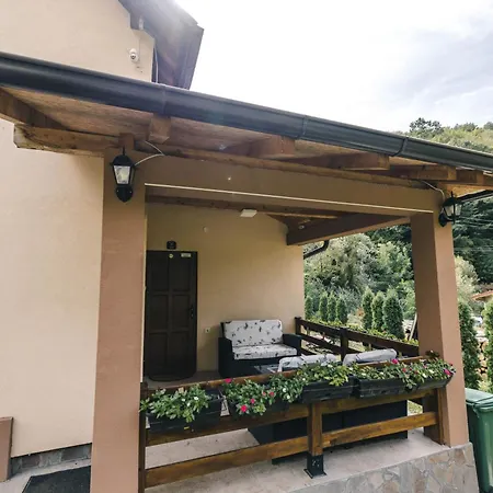 Ferienhaus Zeleni Svet 2 *