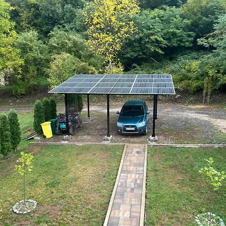 Zeleni Svet 2 펜션 Crni Vrh